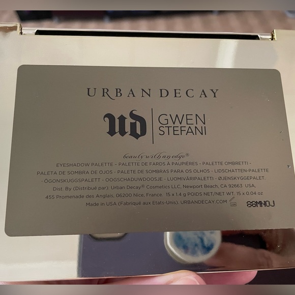 Urban Decay - UD - Gwen Stefania Colab Eyeshadow Palleter - Collector's Edition - Picture 6 of 9